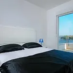 Perla 4*