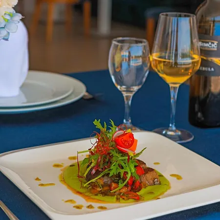 Perla Beach Resort Apart Otel Rogoznica (Sibenik-Knin)