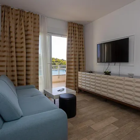 Perla Beach Resort Apart Otel Rogoznica (Sibenik-Knin)
