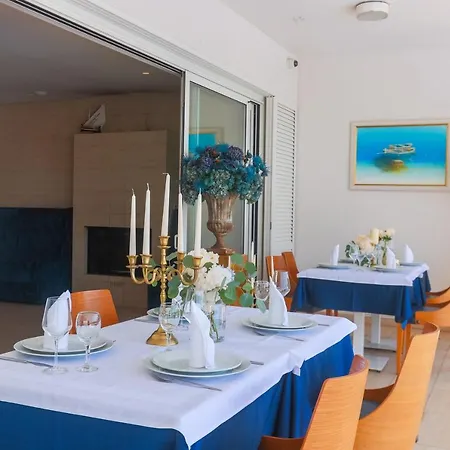 Perla 4* Rogoznica (Sibenik-Knin)