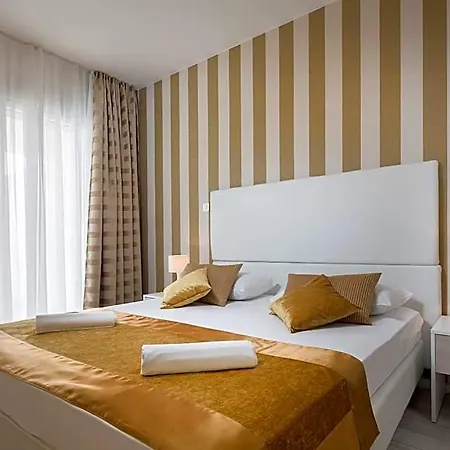 Perla 4*