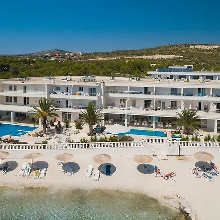 Apart Otel Perla Beach Resort