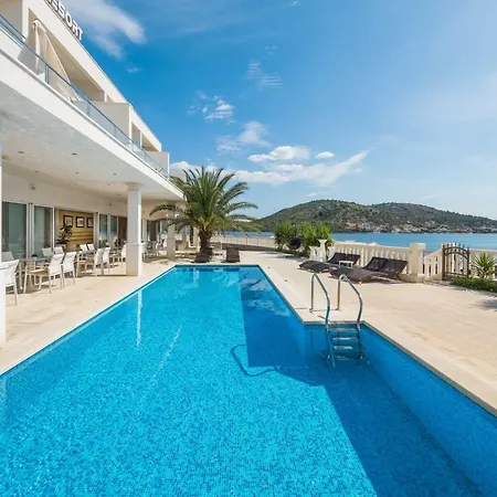 Perla Beach Resort 4* Rogoznica (Sibenik-Knin)