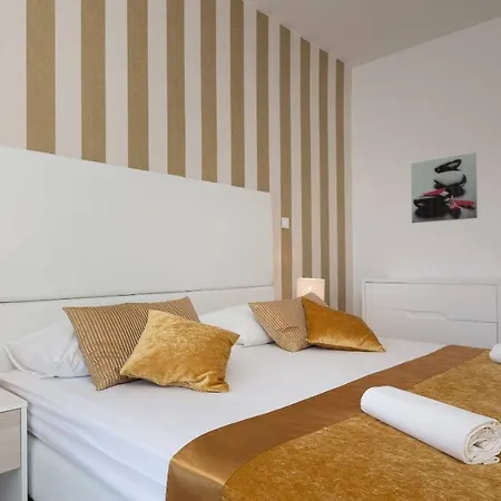 Perla Beach Resort 4* Rogoznica (Sibenik-Knin)