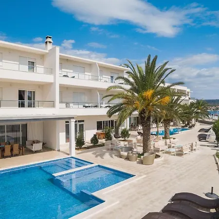 Perla Beach Resort Apart Otel