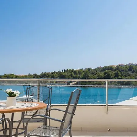 Perla Beach Resort 4* Rogoznica (Sibenik-Knin)