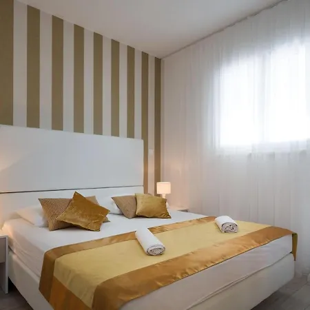 Perla Beach Resort Rogoznica (Sibenik-Knin)