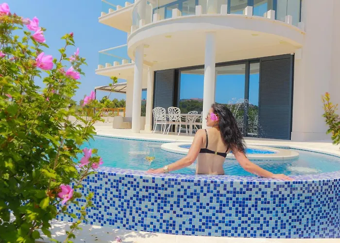 Perla 4* Rogoznica (Sibenik-Knin)