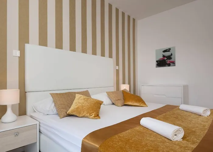 Perla 4* Rogoznica (Sibenik-Knin)